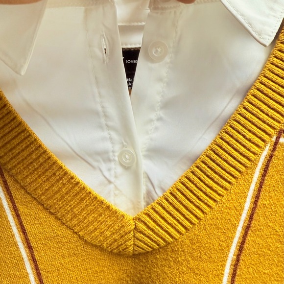 Jones New York M Women Mustard Yellow Plaid V Neck Preppy Office Layered Sweater - Picture 4 of 8